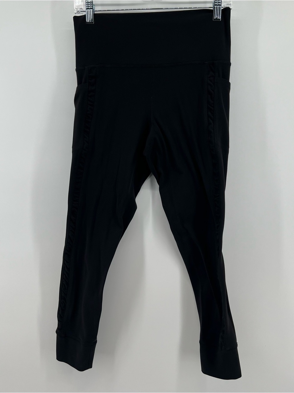 Athleta Salutation Stash II Ruch Craft 7/8 Tight- Black Medium